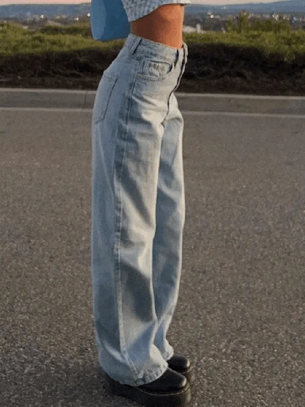 Mom Jeans for Vintage Appeal -Light Blue Wash Straight Boyfriend Jeans