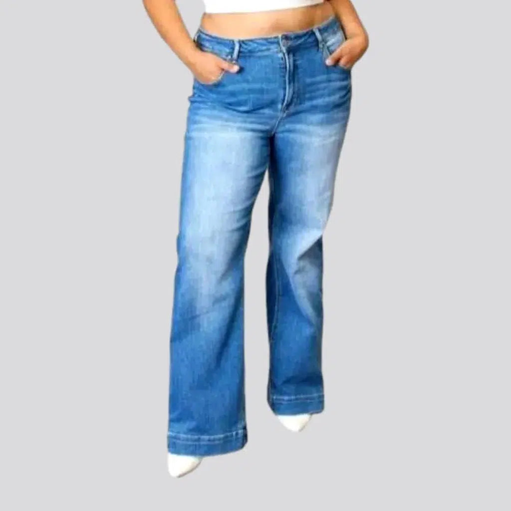 Back Pocket Jeans for Design -Women's plus-size jeans