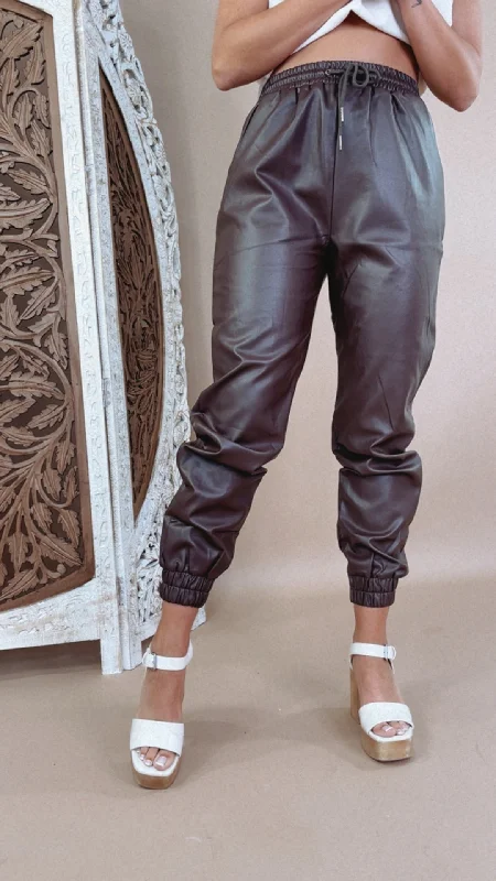 Retro-inspired tight trousers for men with a high-waisted fit and 80s vibe -Leather Joggers, Brown